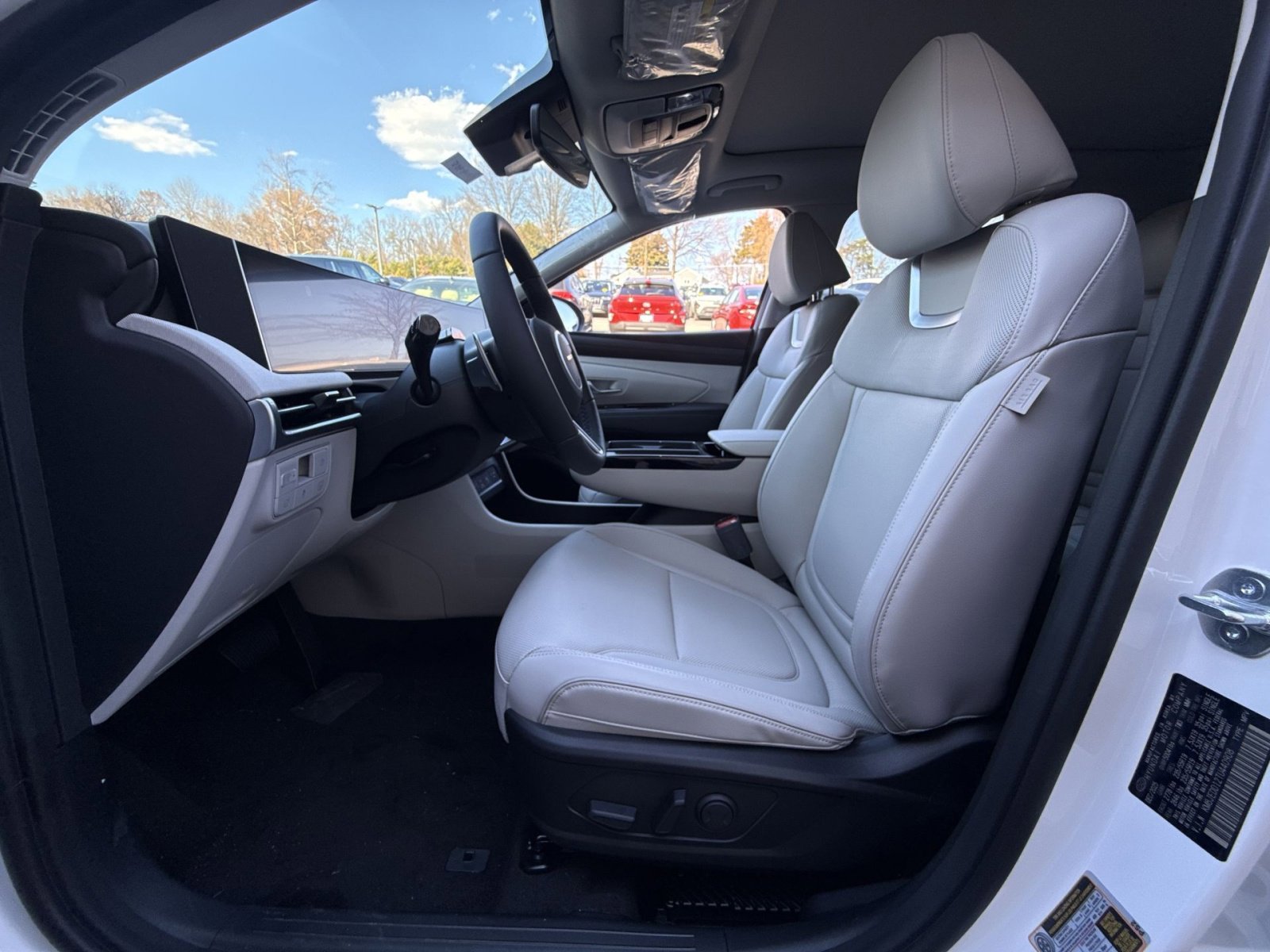 New 2026 Hyundai Tucson Limited image 13