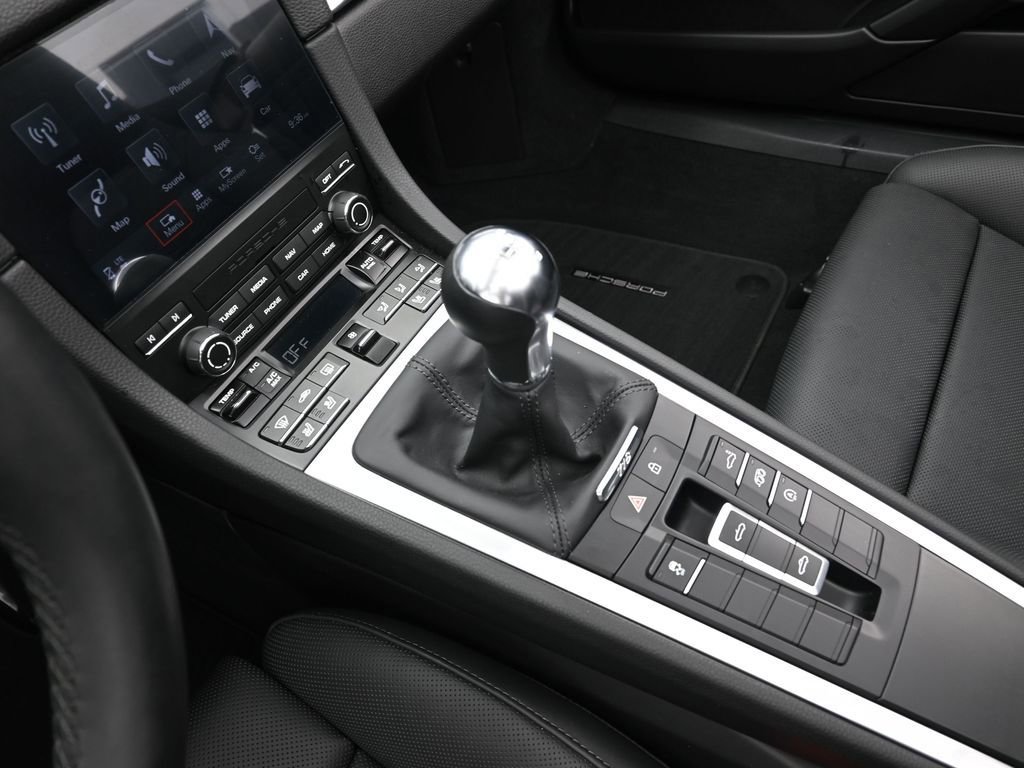 Certified 2025 Porsche 718 Boxster RWD image 19