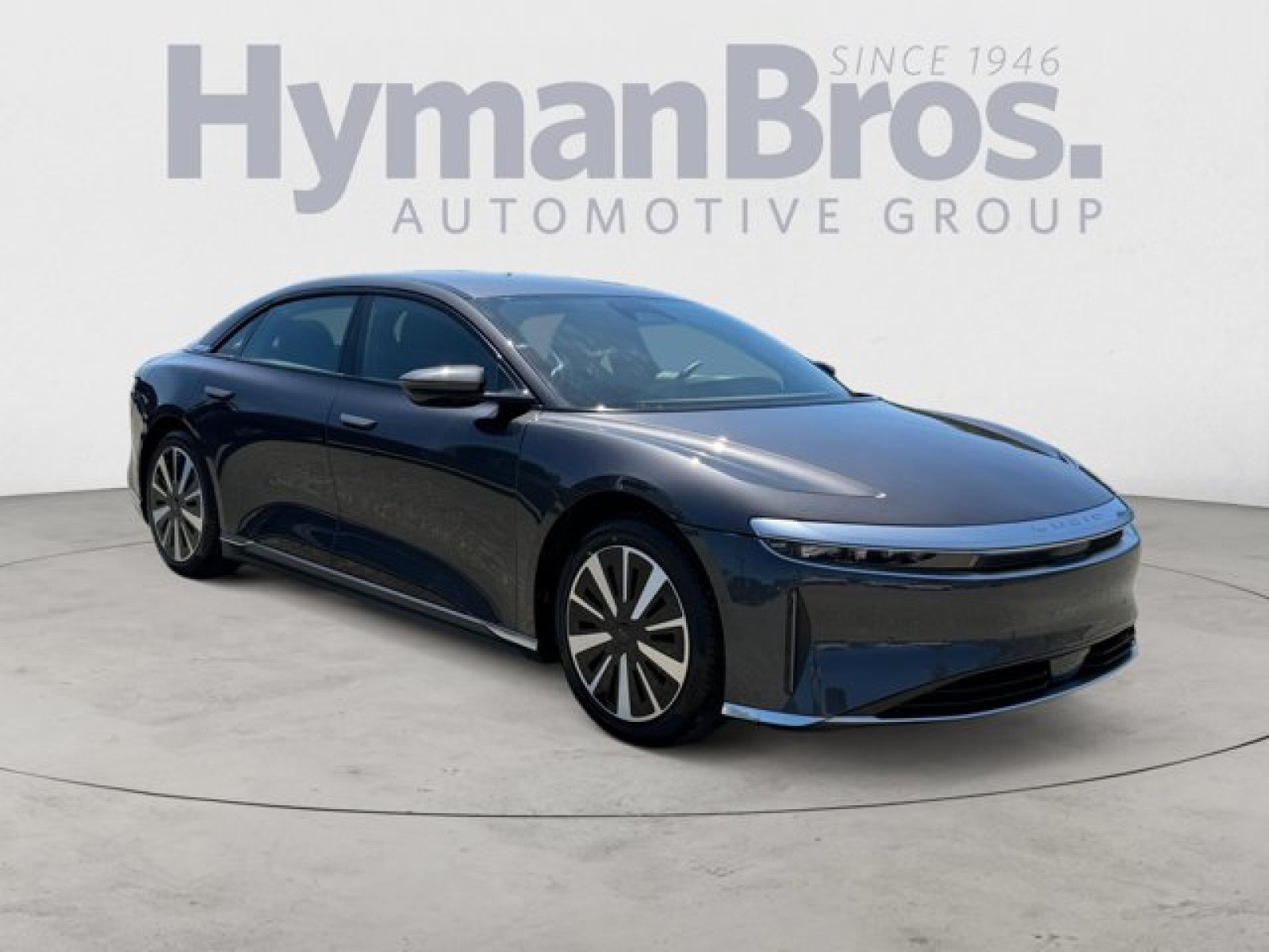 Used 2024 Lucid Air Pure RWD image 1