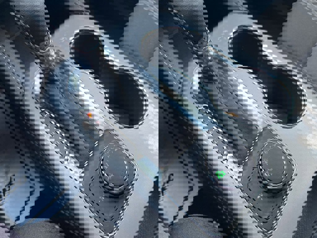 Used 2025 Chevrolet Blazer LT image 23