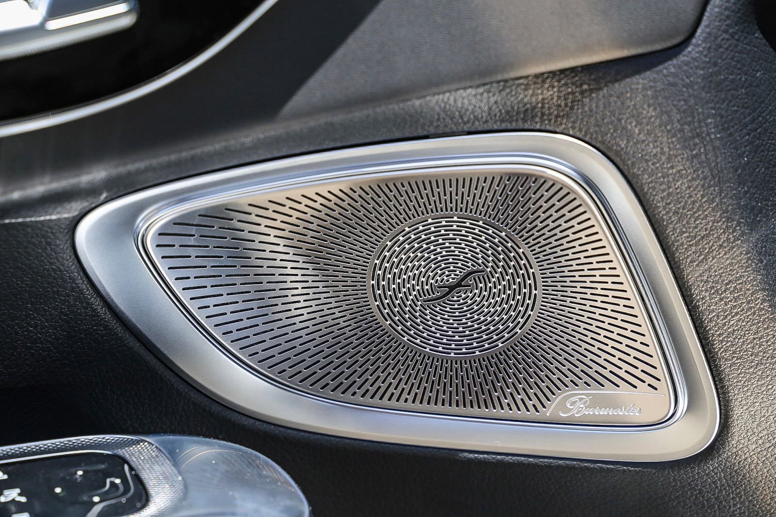 Used 2024 Mercedes-Benz CLE 300 4MATIC Coupe image 24