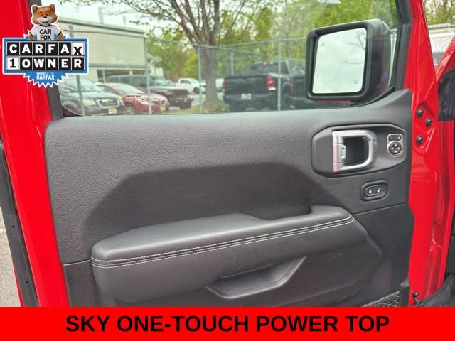 Used 2023 Jeep Wrangler Unlimited Sahara w/ Cold Weather Group AWD/4WD image 35