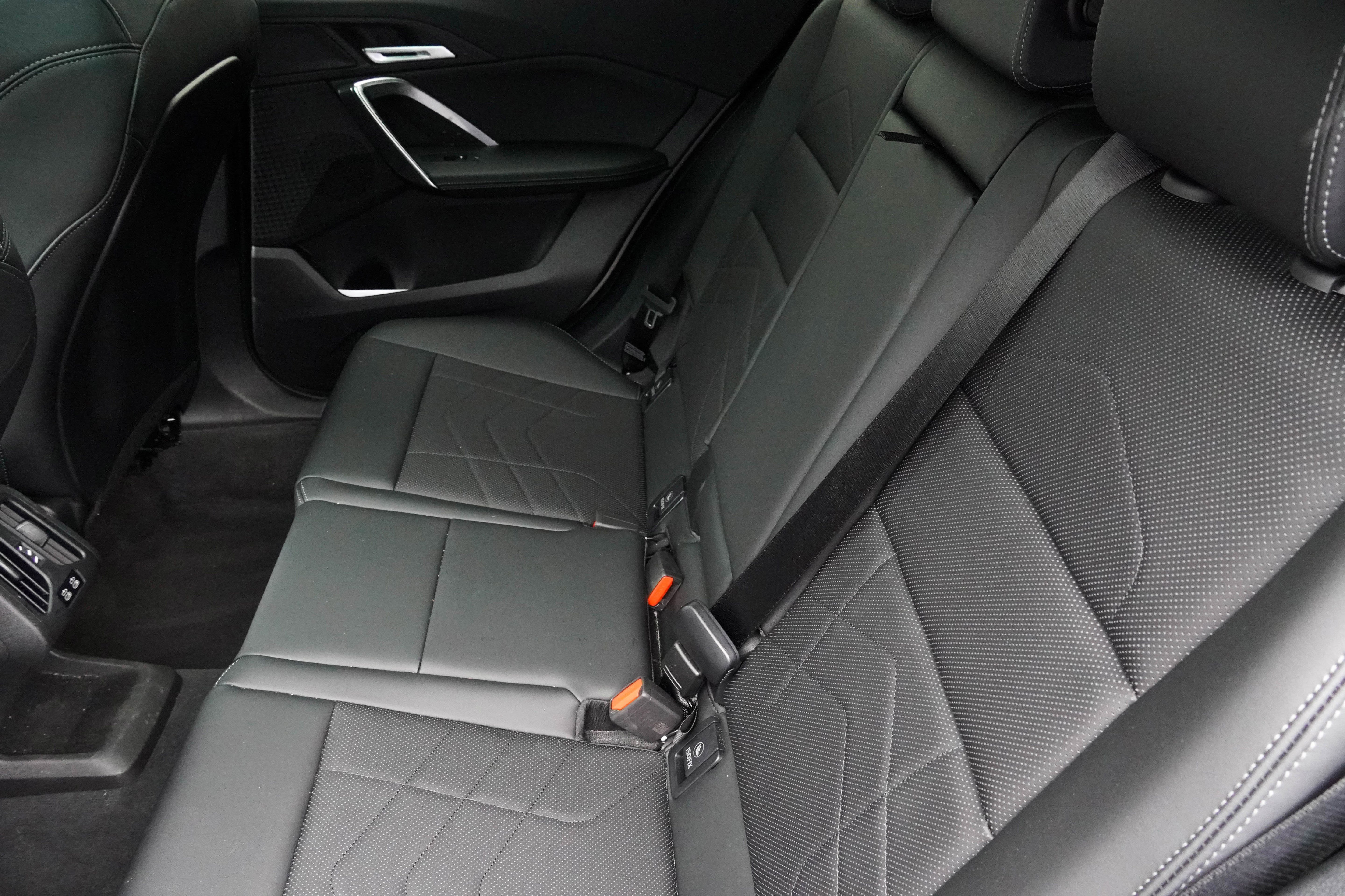 Used 2026 BMW X2 xDrive28i w/ Technology Package image 35