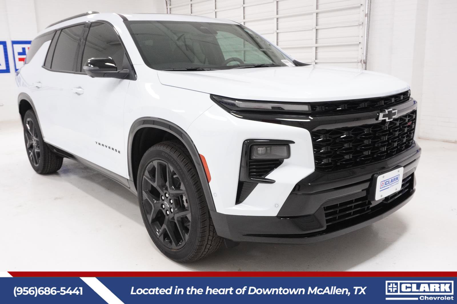 New 2026 Chevrolet Traverse RS w/ LPO, Floor Liner Package image 3