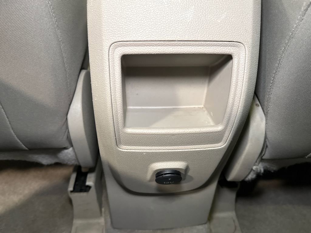 Used 2016 Ford Escape SE FWD image 9