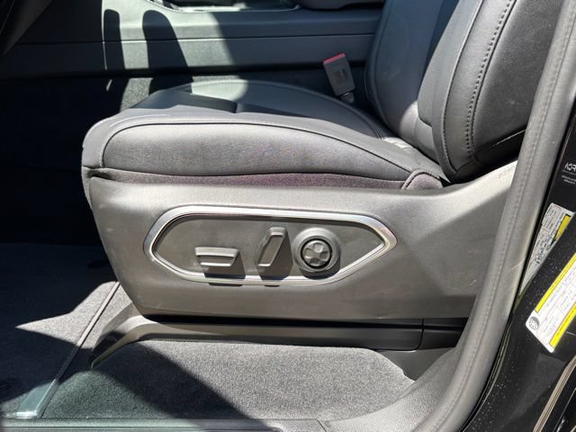 New 2026 Jeep Grand Wagoneer Limited w/ Premium Group II AWD/4WD image 14