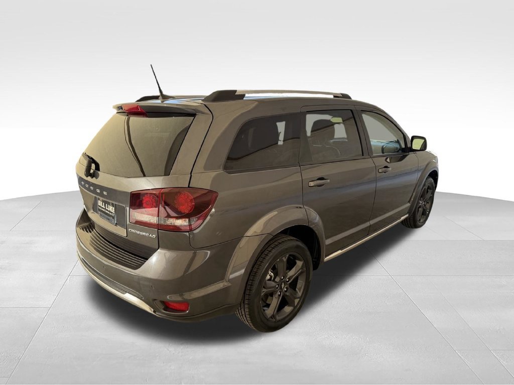 Used 2019 Dodge Journey Crossroad w/ Driver Convenience Group FWD image 9