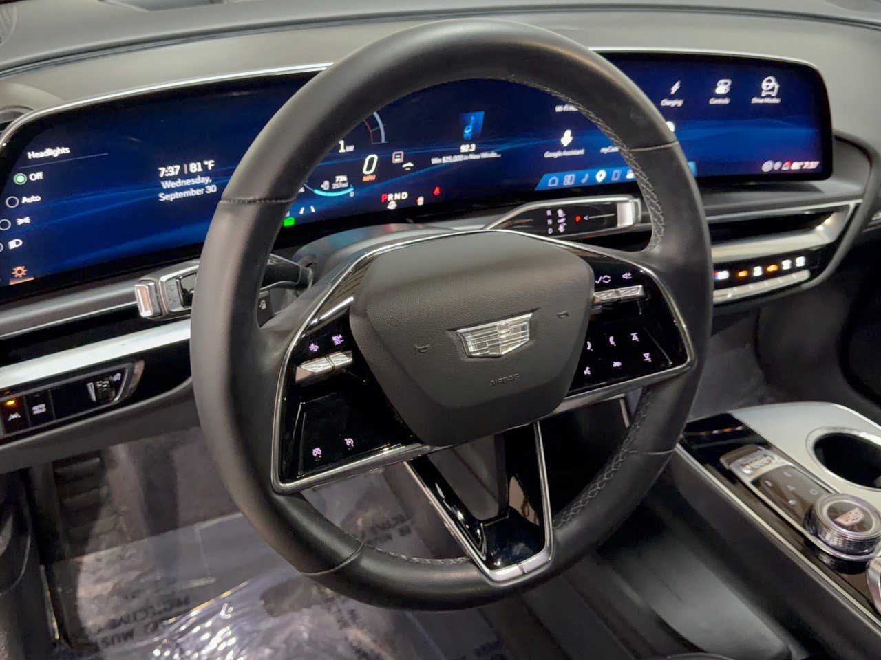 Certified 2024 Cadillac Lyriq Tech w/ Driver Assist Package RWD image 10