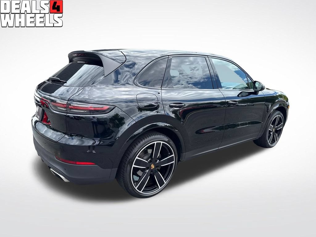 Used 2021 Porsche Cayenne AWD/4WD image 5
