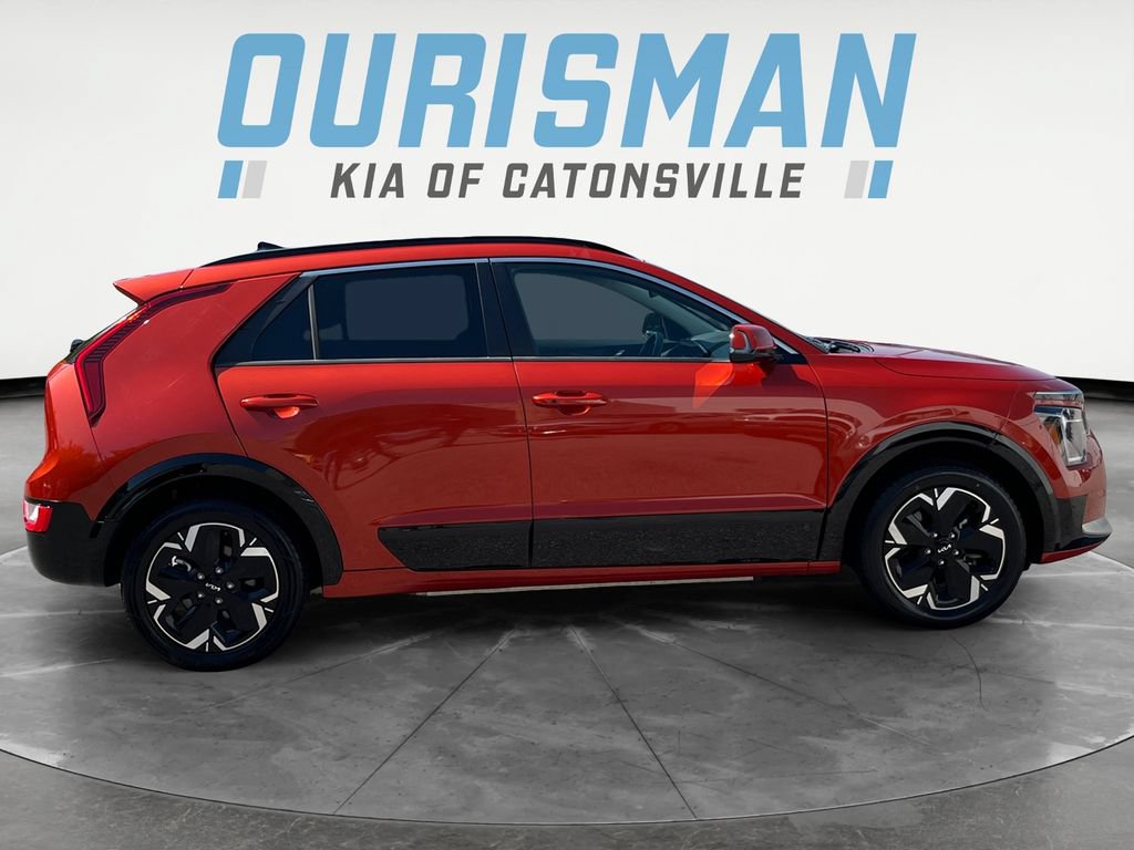 Used 2023 Kia Niro Wind w/ Wind Preserve Package FWD image 7