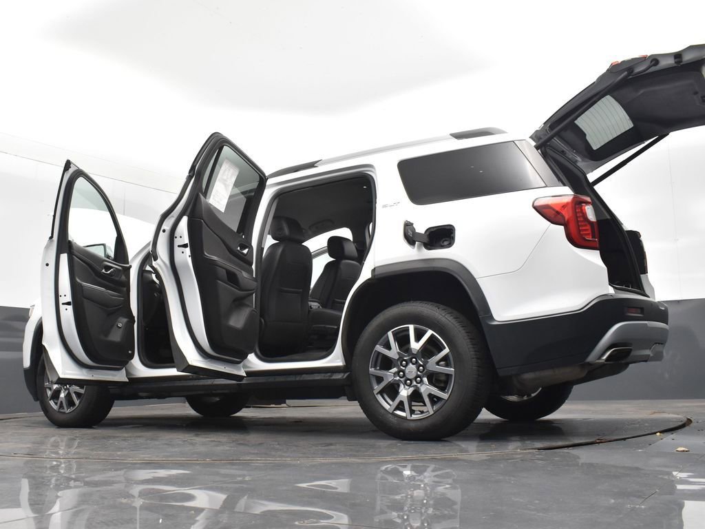 Used 2023 GMC Acadia SLT image 32