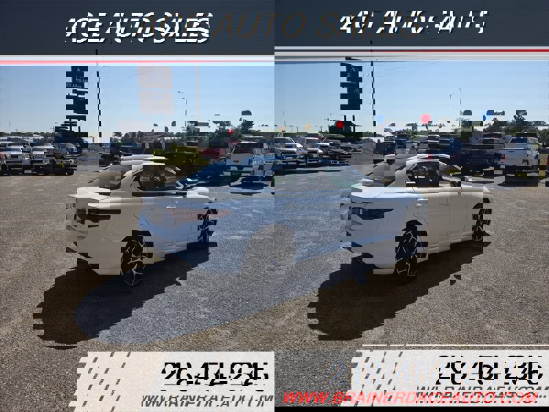 Used 2019 Alfa Romeo Giulia Ti image 3