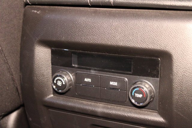 Used 2023 Chevrolet Traverse LT image 15