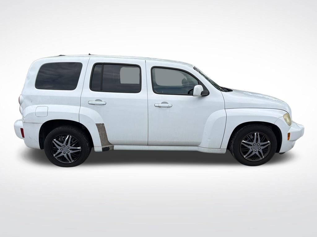 Used 2010 Chevrolet HHR LT FWD image 4