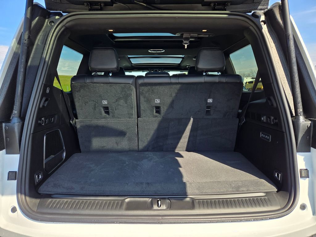 New 2026 Jeep Grand Wagoneer Limited AWD/4WD image 32