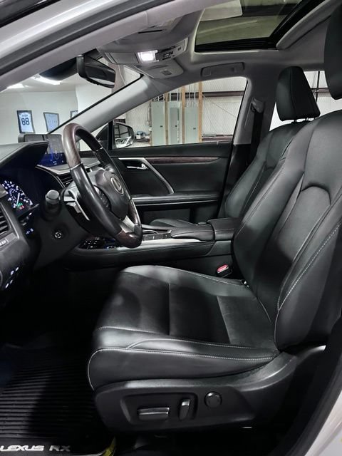 Used 2022 Lexus RX 350L FWD w/ Premium Package image 12