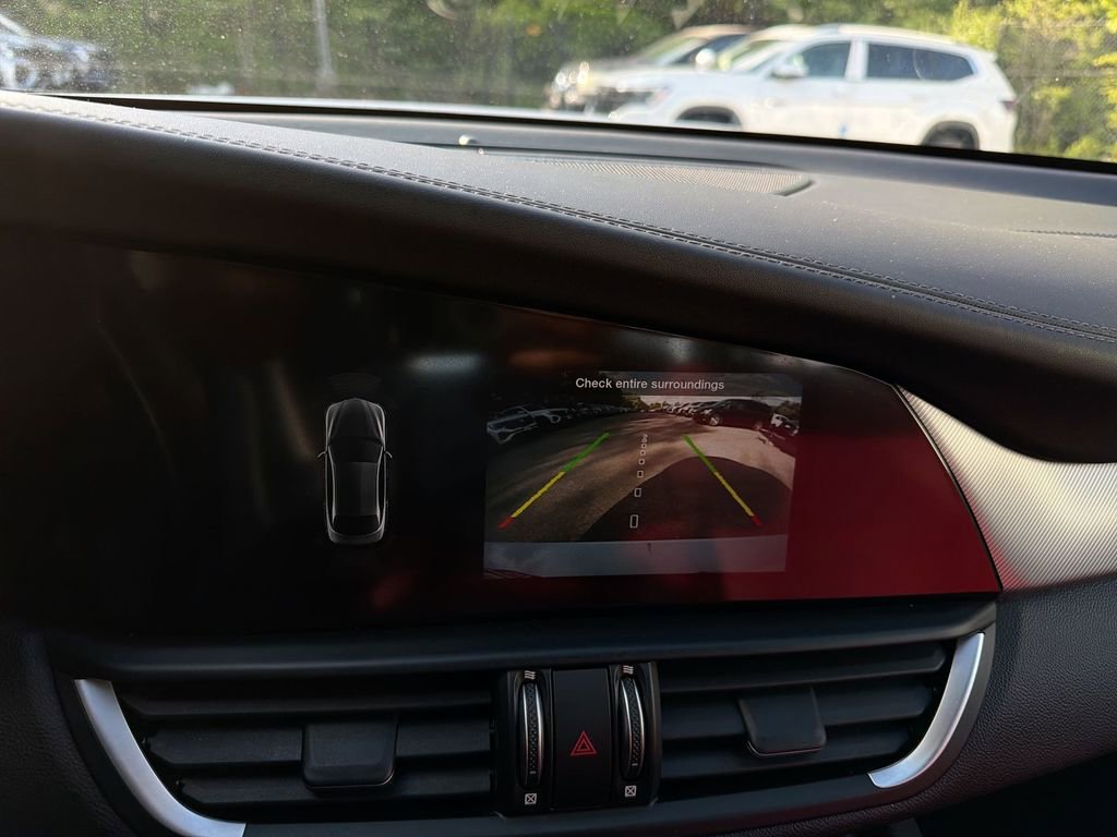 Used 2022 Alfa Romeo Giulia Veloce image 24