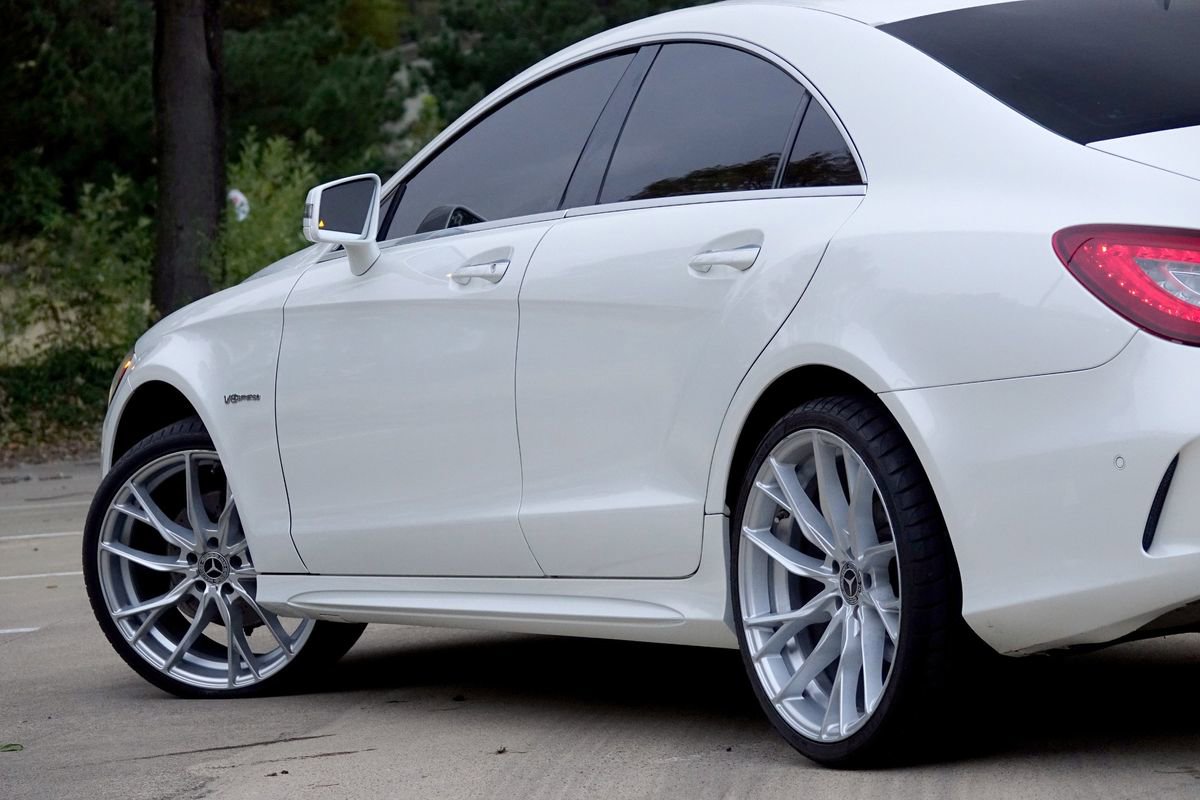 Used 2015 Mercedes-Benz CLS 400 image 32