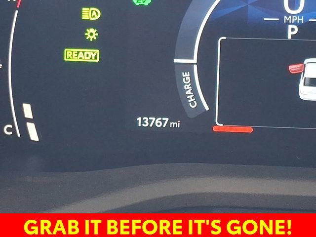 Used 2025 Toyota Camry SE w/ Multimedia Upgrade Package image 22