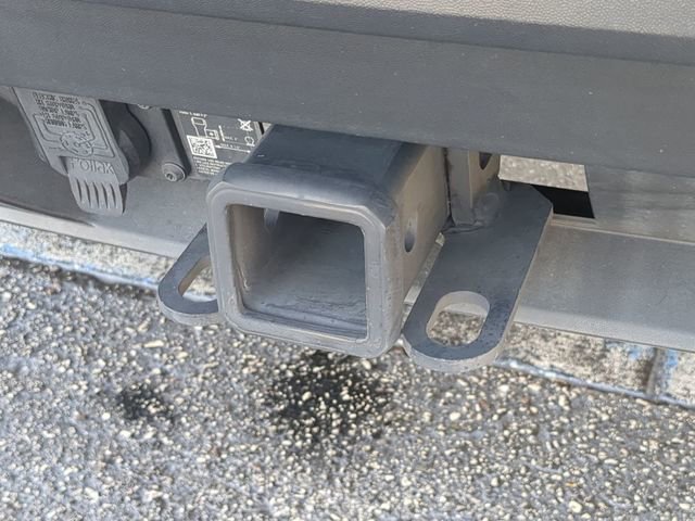 Certified 2024 Volkswagen Atlas Cross Sport SE image 12