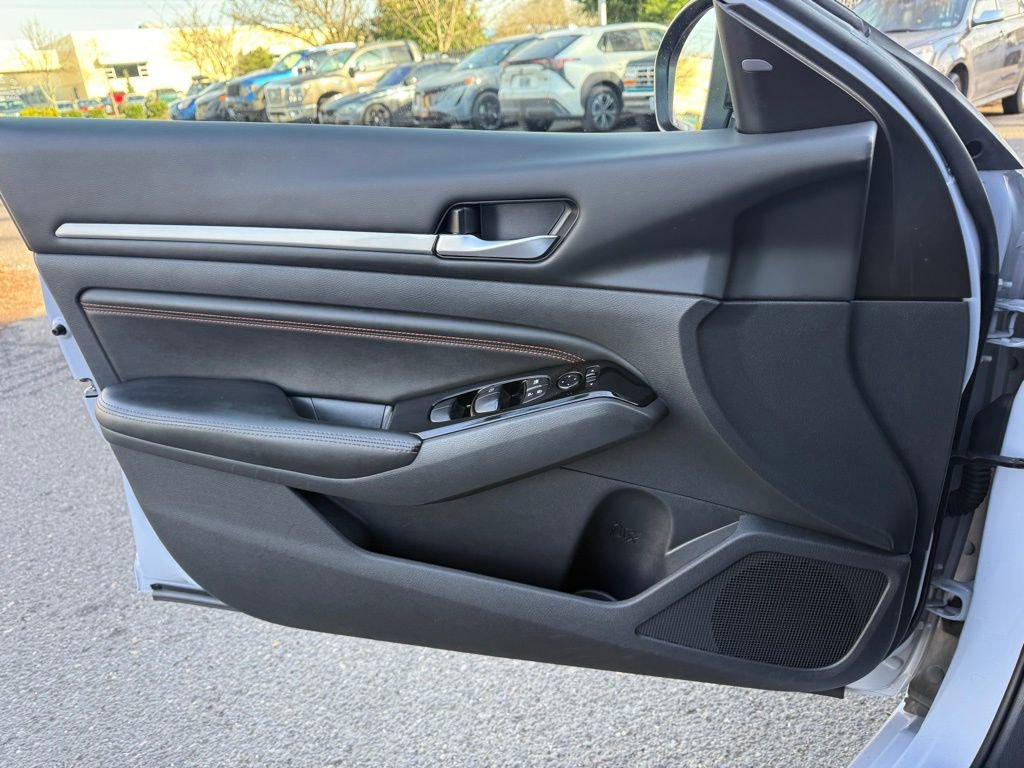 Used 2023 Nissan Altima 2.5 SR image 20