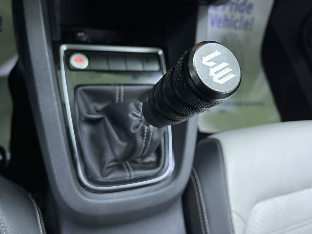 Used 2016 Volkswagen Jetta Sport image 25