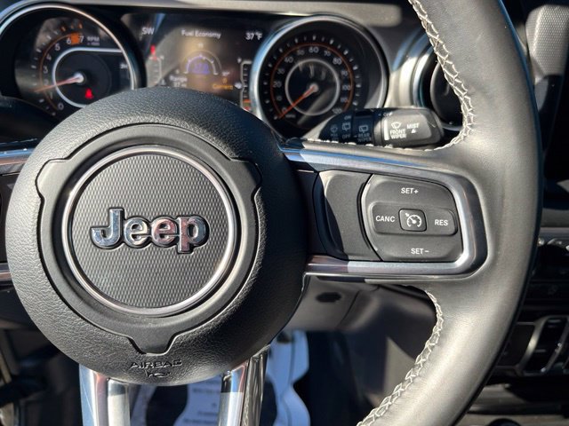 Used 2022 Jeep Wrangler Unlimited Sahara AWD/4WD image 30