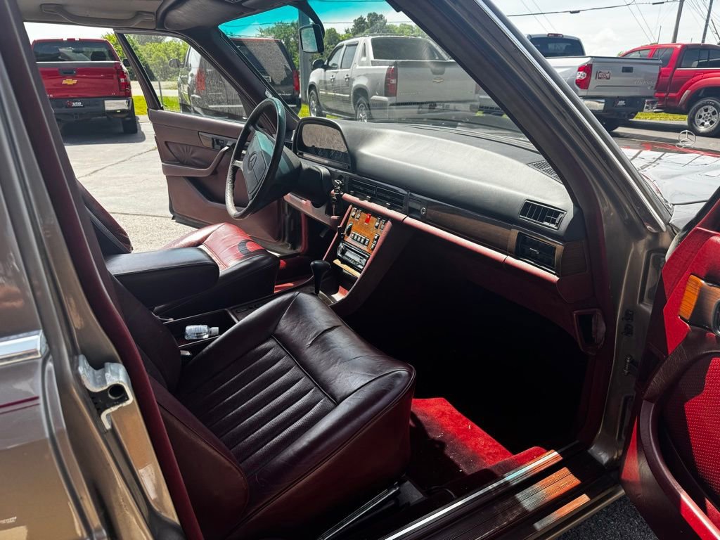 Used 1987 Mercedes-Benz 420 SEL image 8
