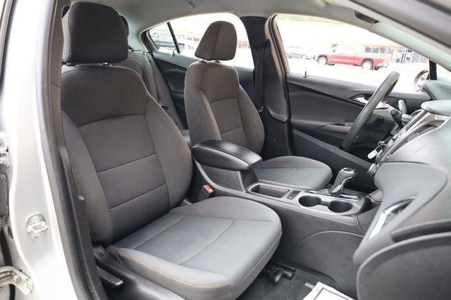 Used 2019 Chevrolet Cruze LS w/ LS Convenience Package image 23