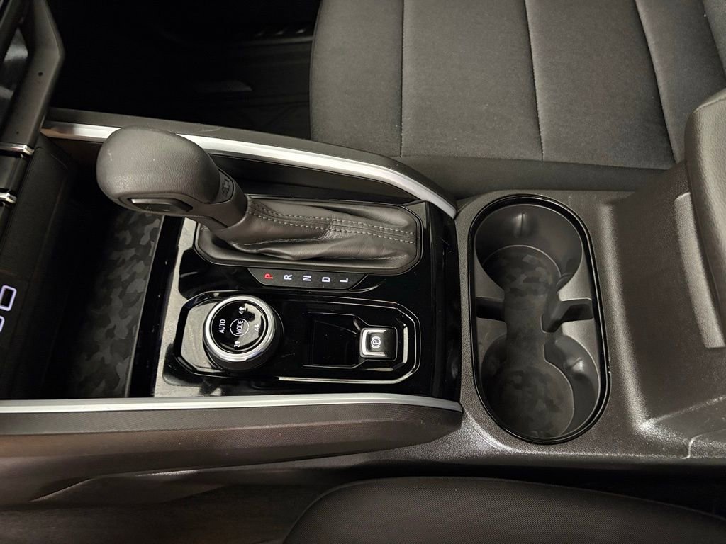 Used 2023 Chevrolet Colorado Trail Boss w/ Technology Package image 36