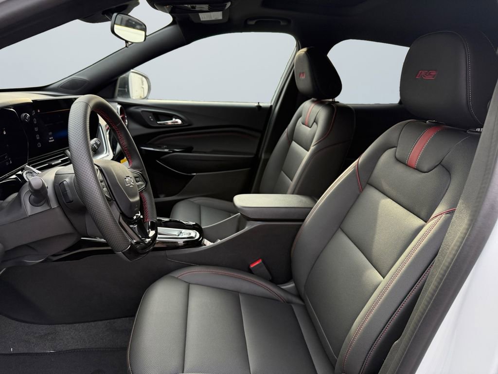 New 2026 Chevrolet Trax RS w/ Sunroof Package image 9