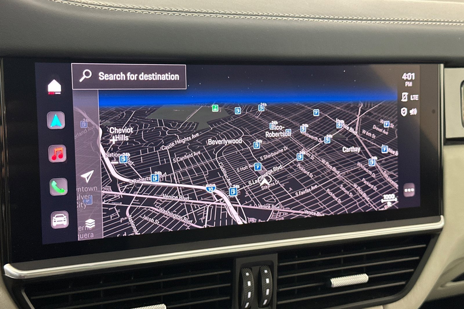 Used 2023 Porsche Cayenne S Platinum w/ Premium Package Plus image 18