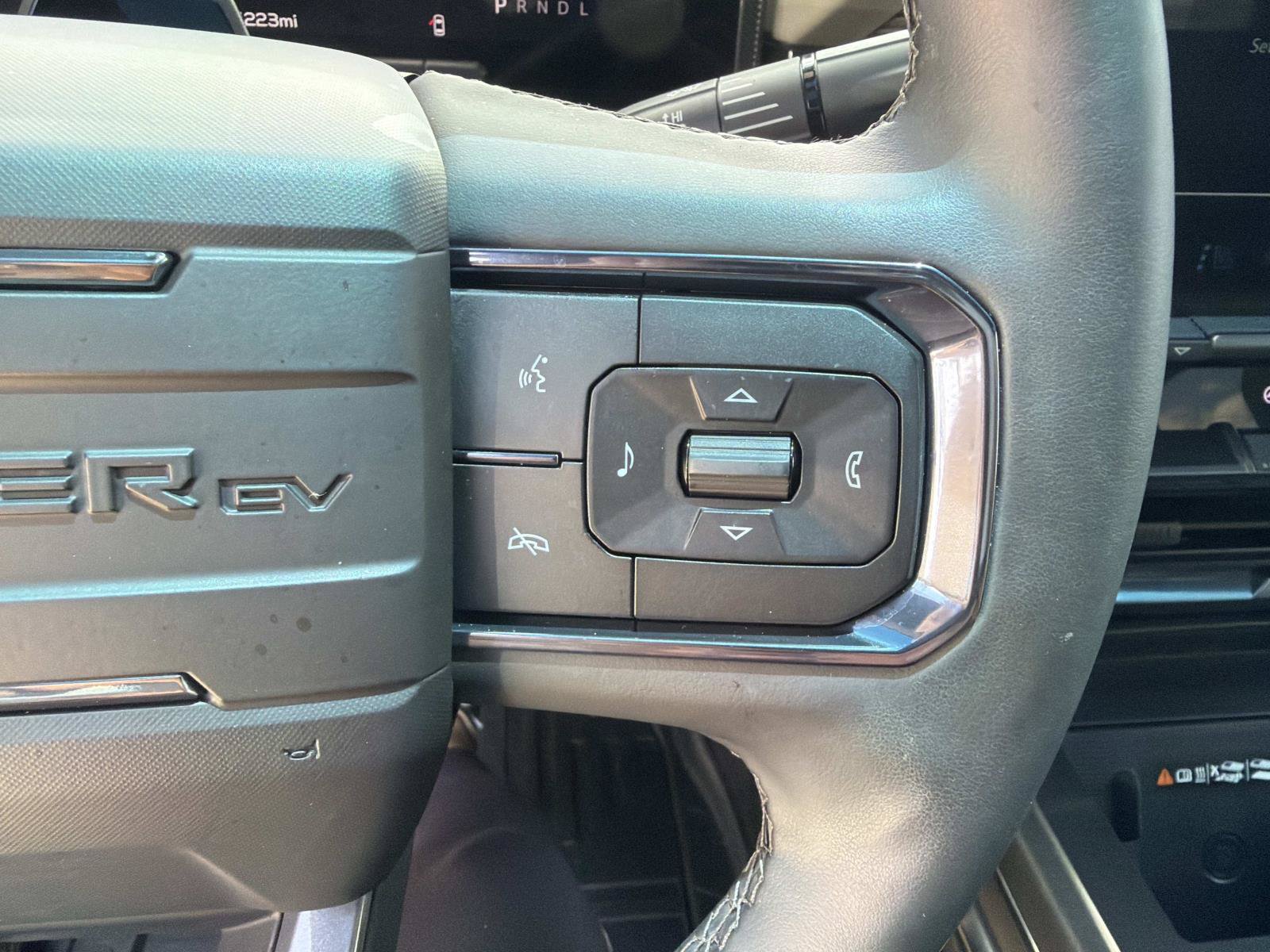Used 2026 GMC Hummer EV SUV AWD/4WD image 30