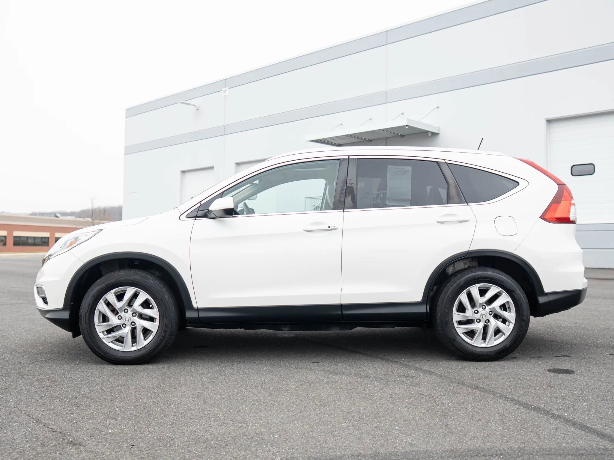 Used 2016 Honda CR-V EX-L image 3