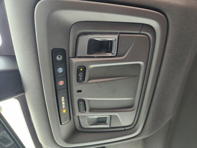 Used 2020 Chevrolet Silverado 1500 LT w/ All-Star Edition image 26