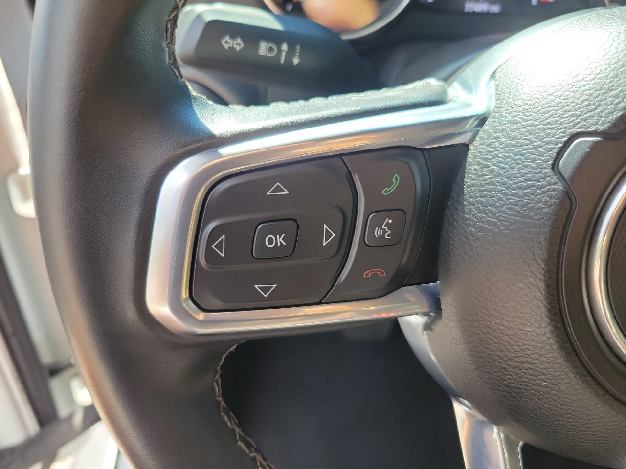 Used 2021 Jeep Gladiator Overland w/ Popular Equipment Package AWD/4WD image 19