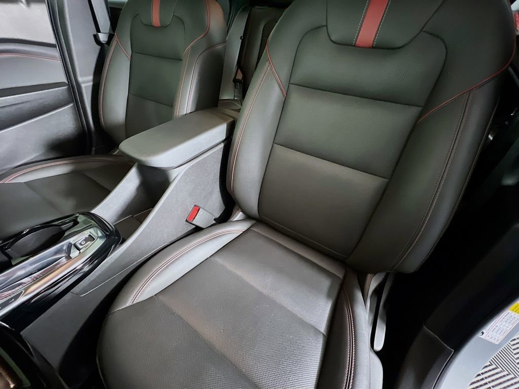 Used 2024 Chevrolet Trax RS w/ Sunroof Package FWD image 20