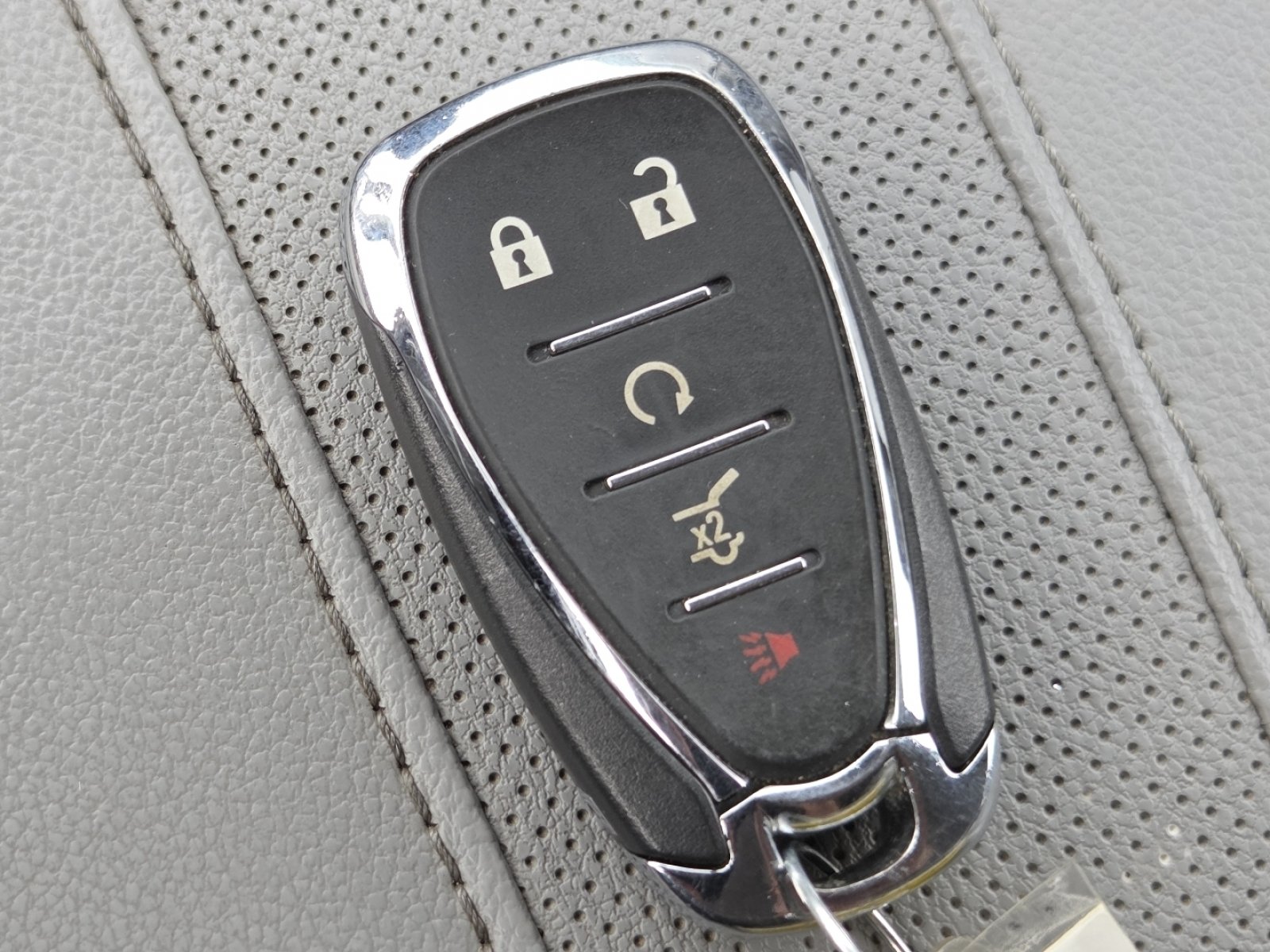 Used 2021 Chevrolet Traverse Premier AWD/4WD image 43