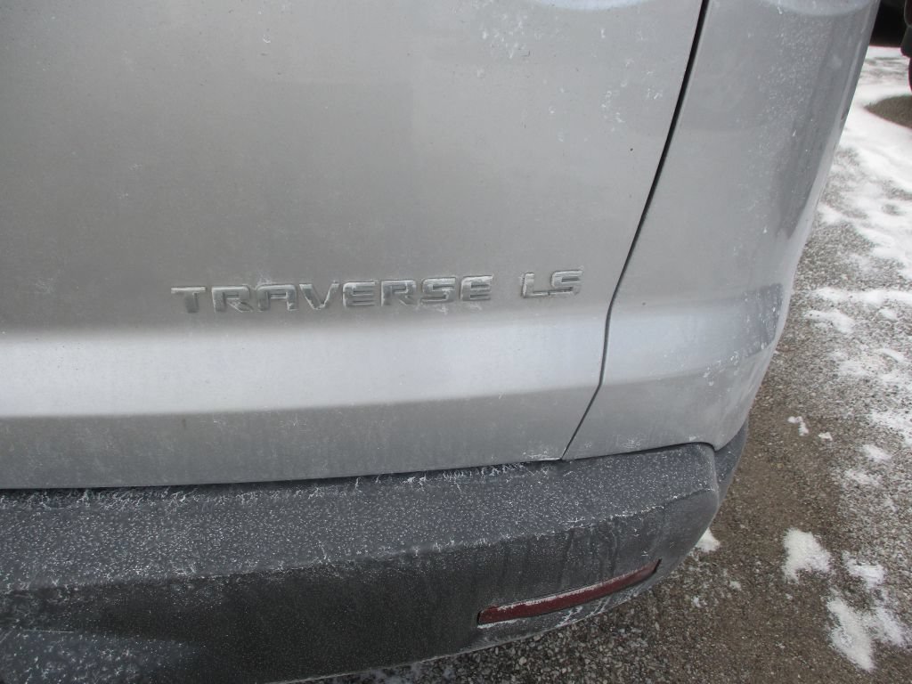 Used 2011 Chevrolet Traverse LS AWD/4WD image 5