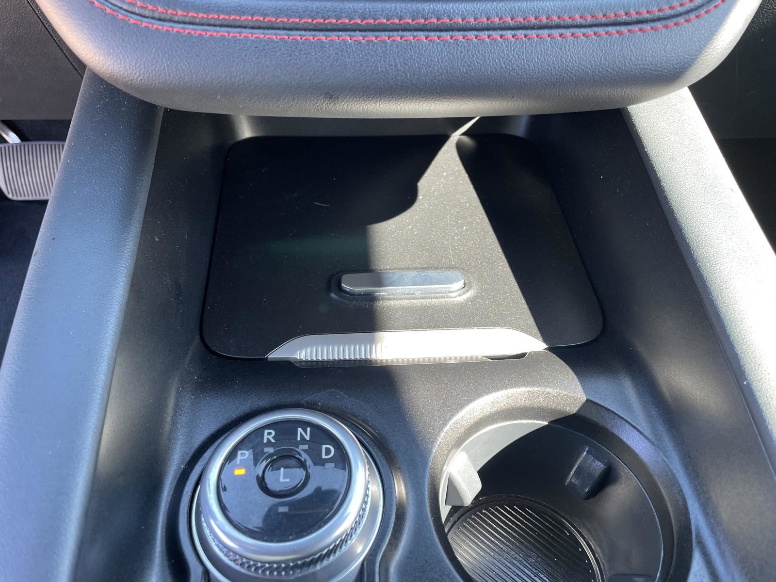 Used 2025 Ford Explorer ST-Line w/ ST-Line Street Pack image 21