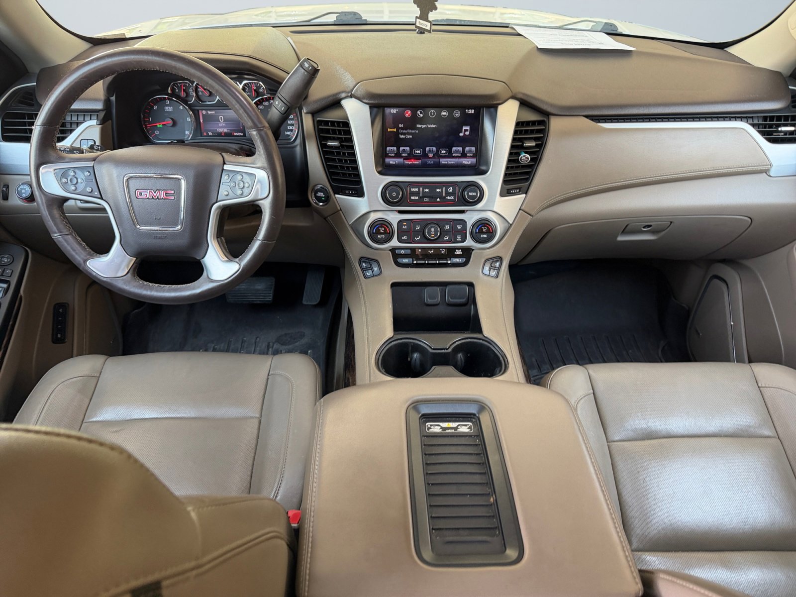 Used 2016 GMC Yukon SLT w/ Open Road Package AWD/4WD image 11