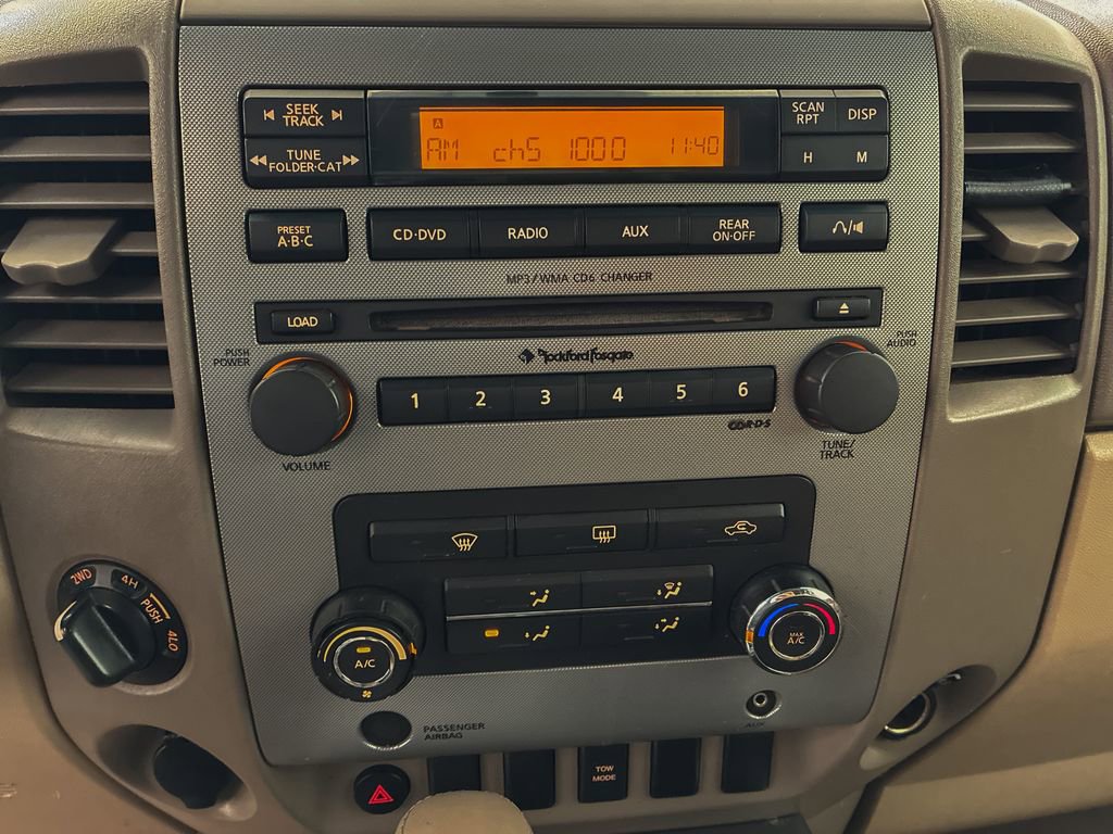 Used 2008 Nissan Titan SE image 14