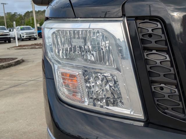 Used 2019 Nissan Titan SV image 10