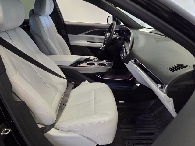 Certified 2024 Cadillac Lyriq Luxury RWD image 14