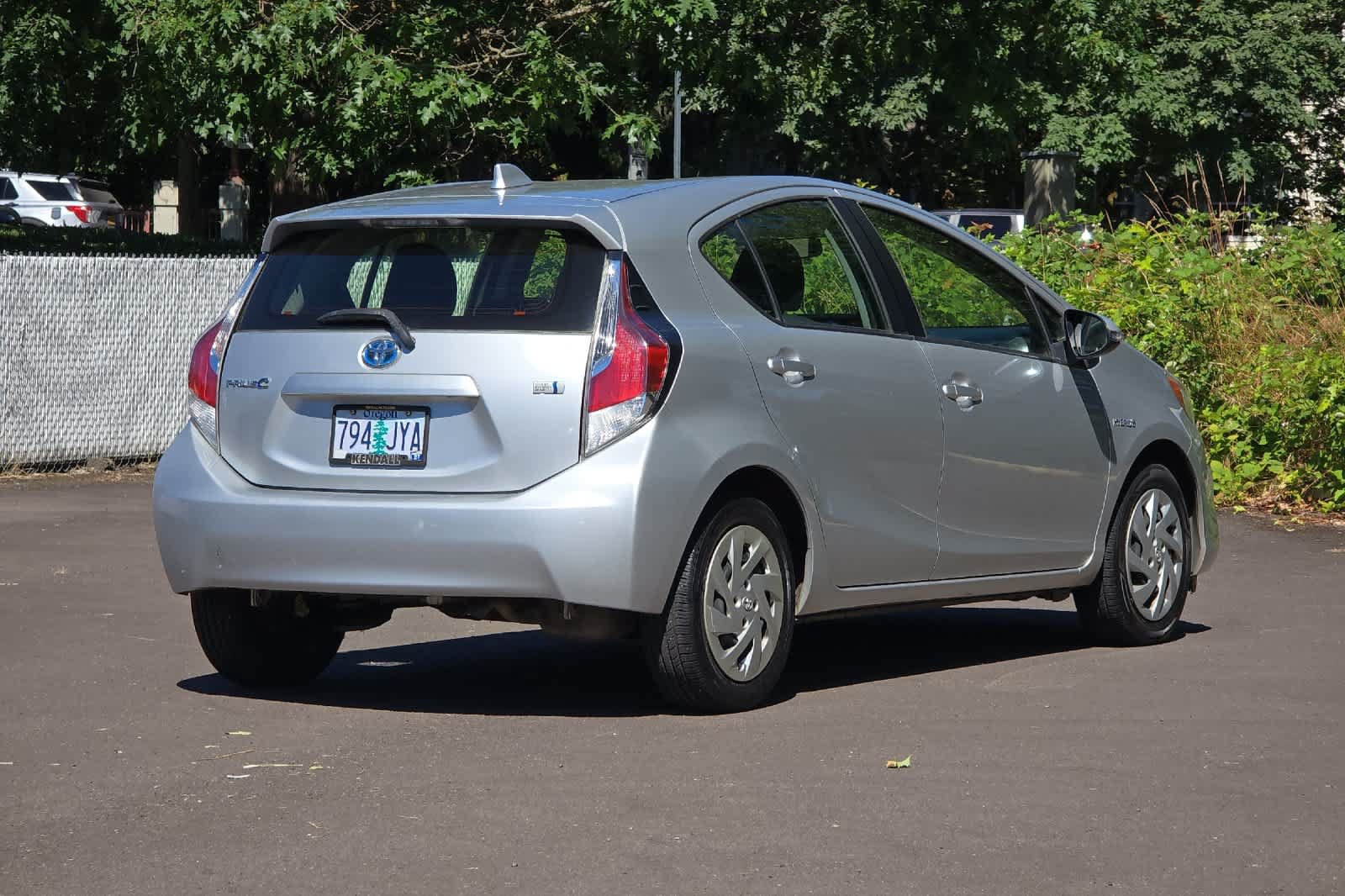 Used 2016 Toyota Prius C Two FWD image 2