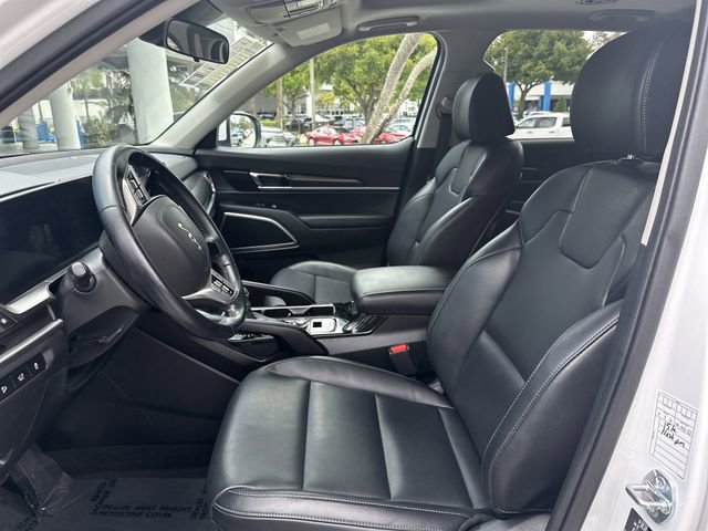 Used 2025 Kia Telluride S FWD image 23