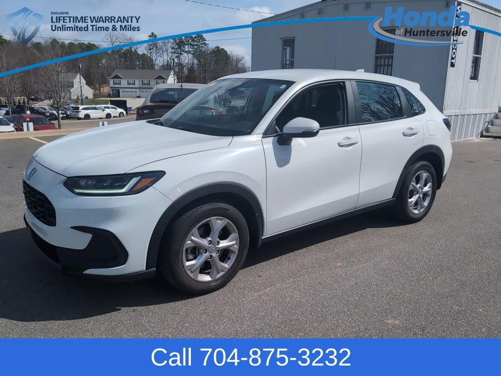 Used 2024 Honda HR-V LX image 3