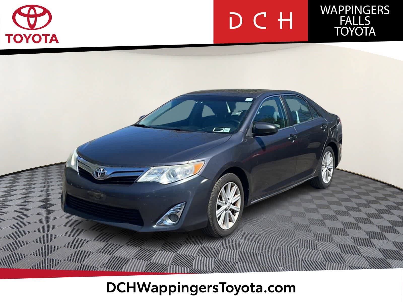 Used 2014 Toyota Camry XLE FWD image 1