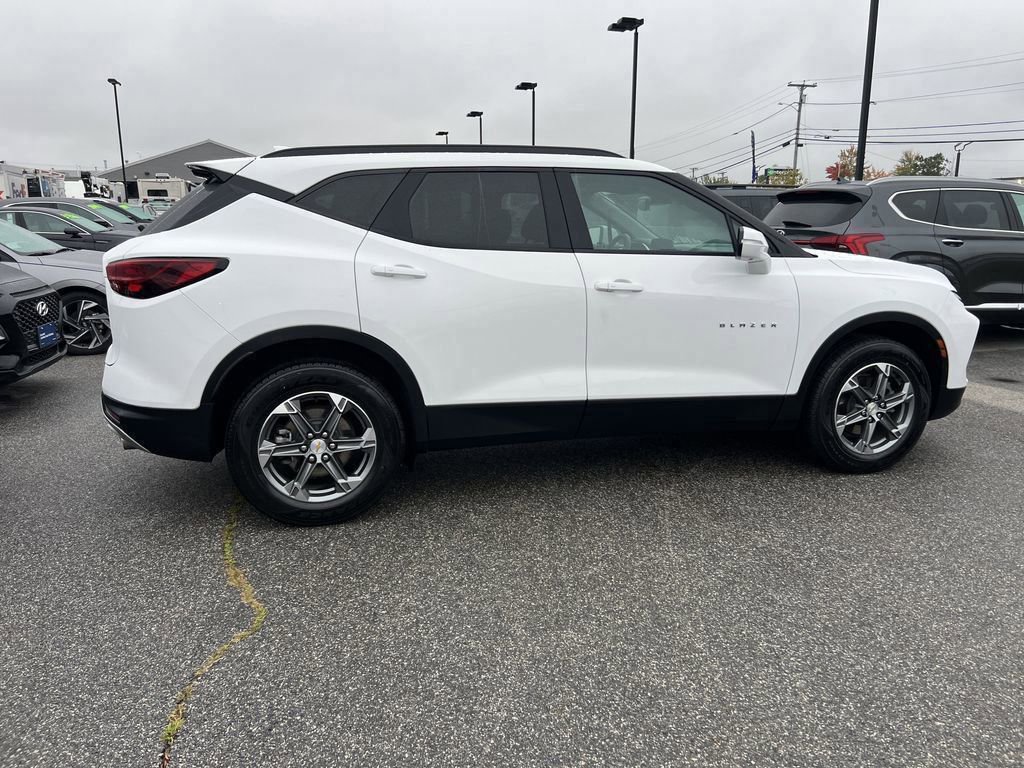 Used 2024 Chevrolet Blazer LT w/ Sound & Technology Package image 8