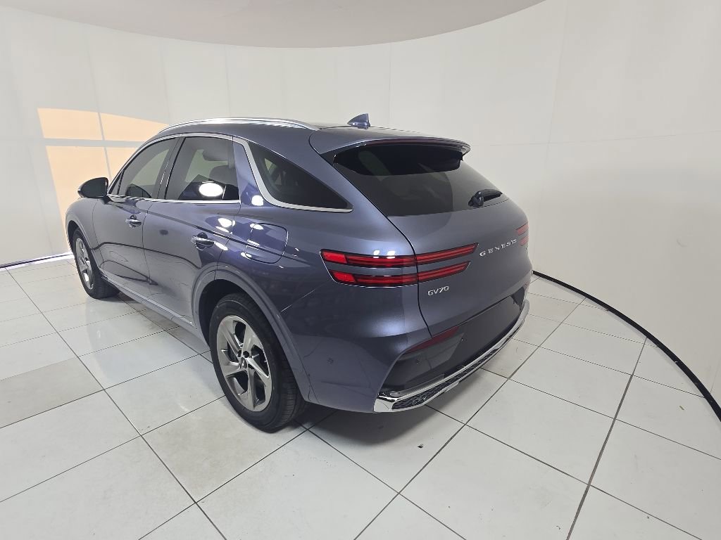 New 2026 Genesis GV70 2.5T Advanced AWD/4WD image 7